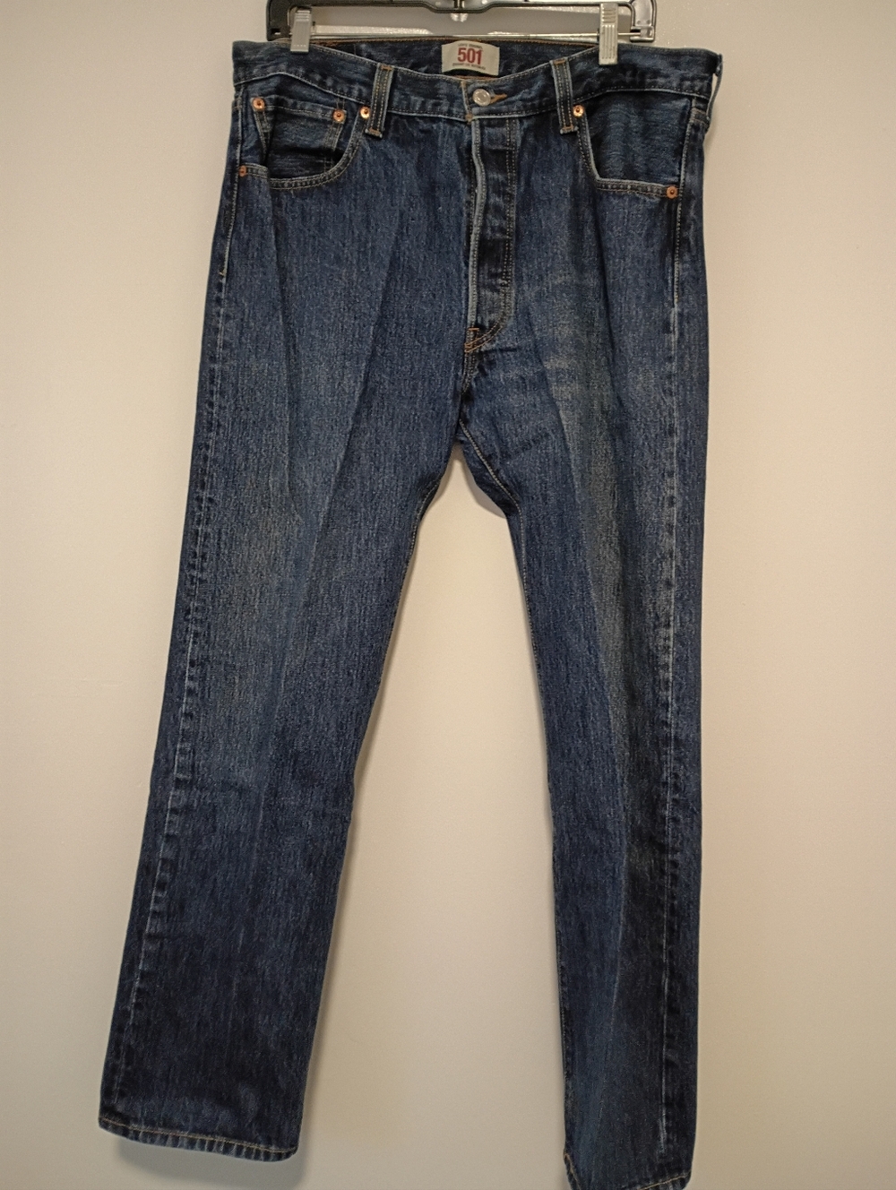Levi's 501 Mens Size 36x32 (31) Straight Leg Button Fly Jeans